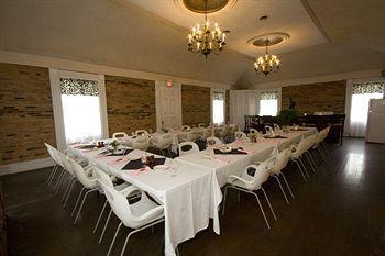 Rogues Harbor Inn Lansing Dış mekan fotoğraf
